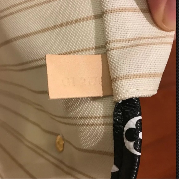 ❌ SOLD ❌ Louis Vuitton Jungle Neverfull MM - Ivory - Picture 7 of 8